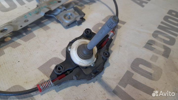 Стеклоподъемник задний левый Ford Fiesta 6 хэтч