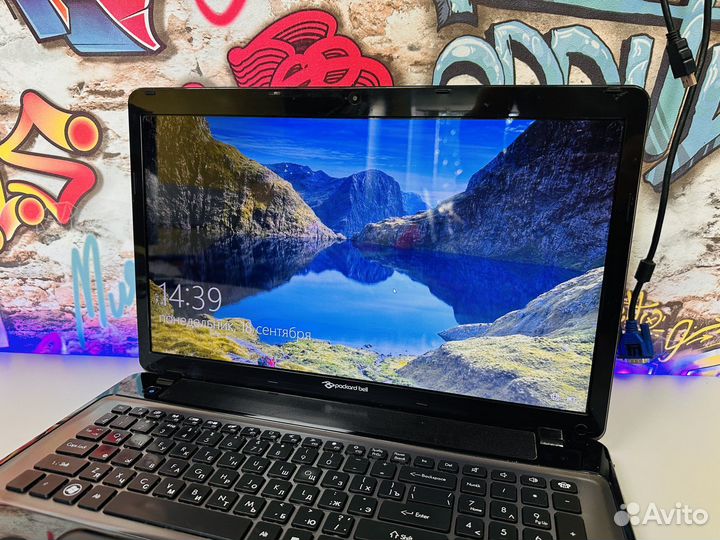 17,3 Ноутбук Acer Core i3