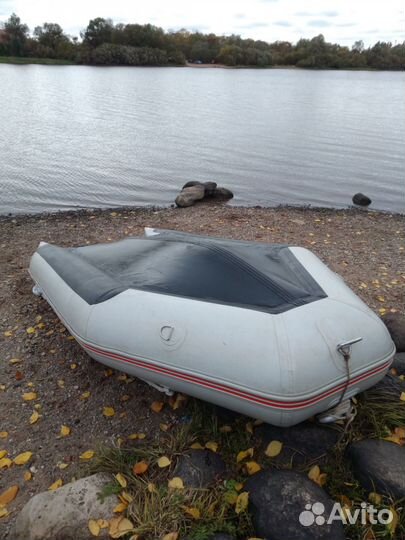 Лодка Nissamaran musson 360