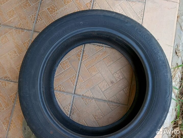 Yokohama dB Decibel E70 215/55 R17