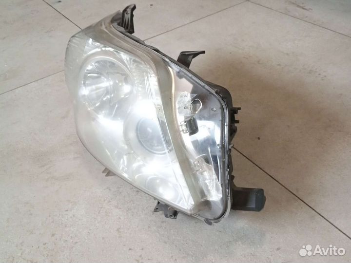 Фара правая галоген Toyota Land cruiser prado15009