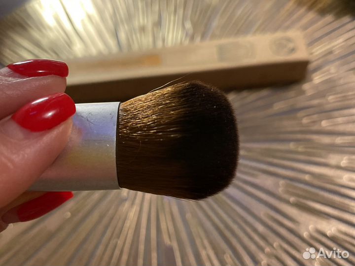 Кисть THE body shop