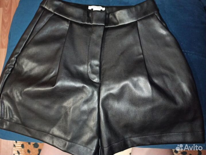 Шорты из эко-кожи O'stin