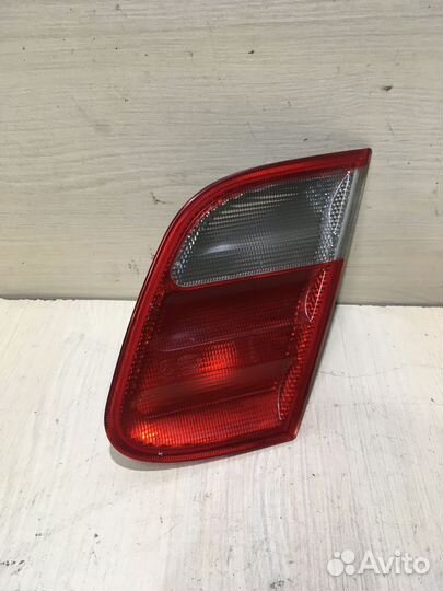 Фонарь задний правый Mercedes Clk-Class W208