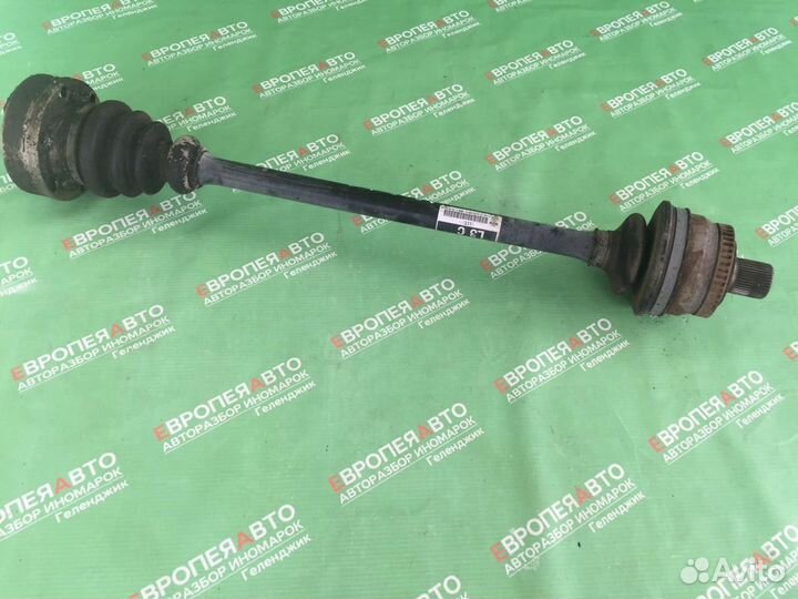 Полуось зад лево право Audi A6C5 1997-2004