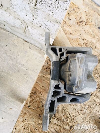 Подушка двигателя ford focus 2 1.8