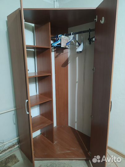 Угловые шкафы