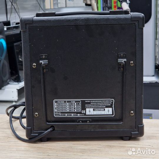 Комбоусилитель для электрогитары Rocket GA-10