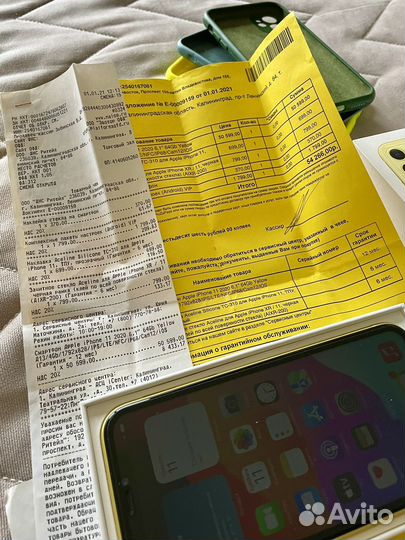iPhone 11, 64 ГБ
