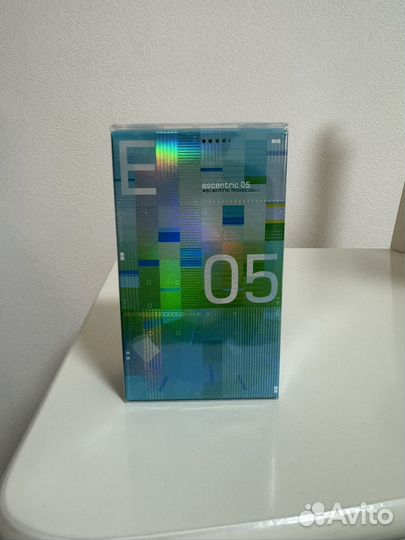 Escentric Molecules Escentric 05