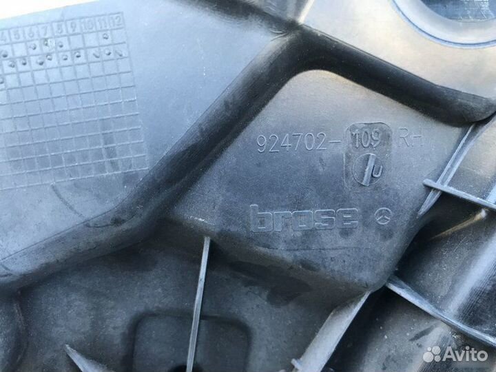 Стеклоподъемник передний правый Mercedes-Benz