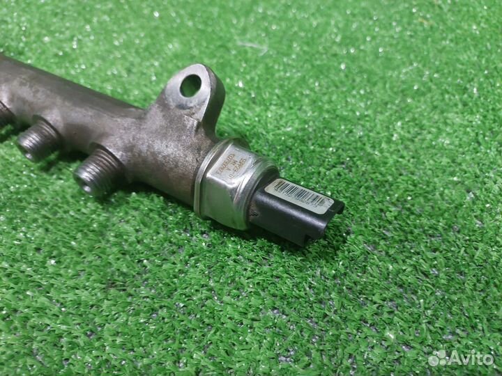 Топливная рампа с датчиком давления Ssangyong