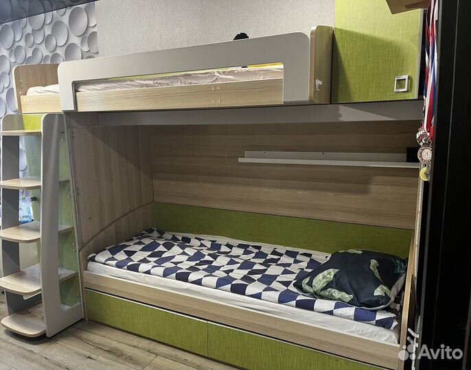 Двухъярусная кровать бу