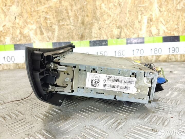 Магнитола Renault Laguna 2008-2015