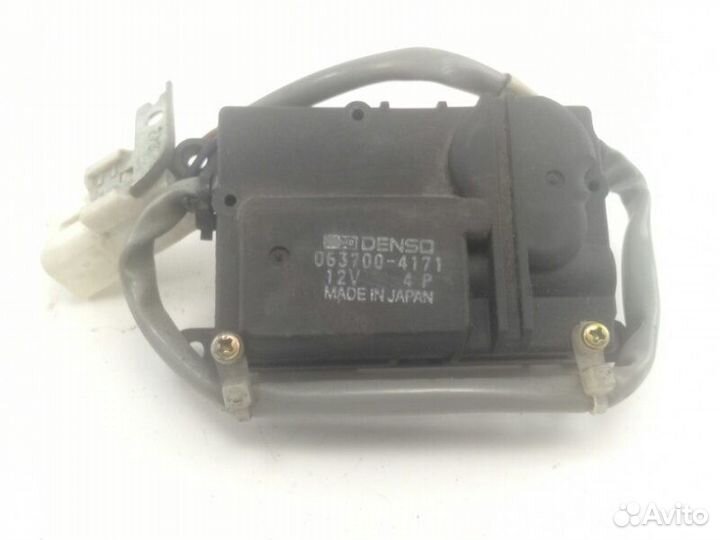 Сервопривод заслонок печки Toyota Crown JZS141