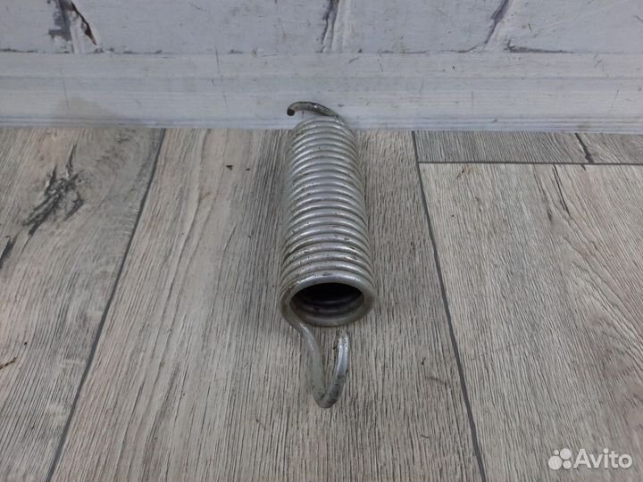 Пружина петли капота volvo C70