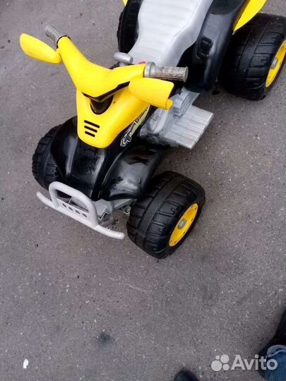 Детский квадроцикл на аккумуляторе