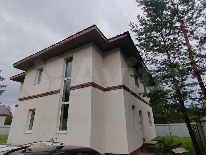 Дом 240 м² на участке 9 сот.