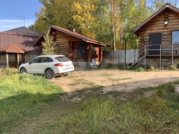 Коттедж 300 м² на участке 12 сот.