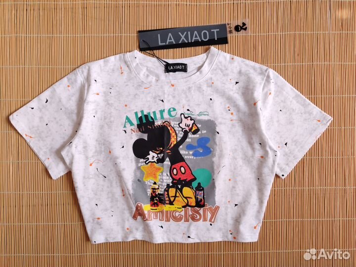 Футболка женская укороченная