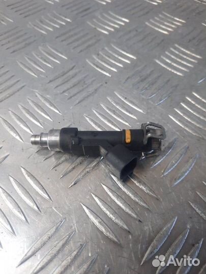 Форсунка Mazda 6 2 2.0 LF 2007