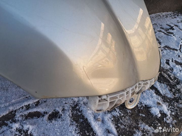 Крыло переднее правое Mitsubishi Outlander XL