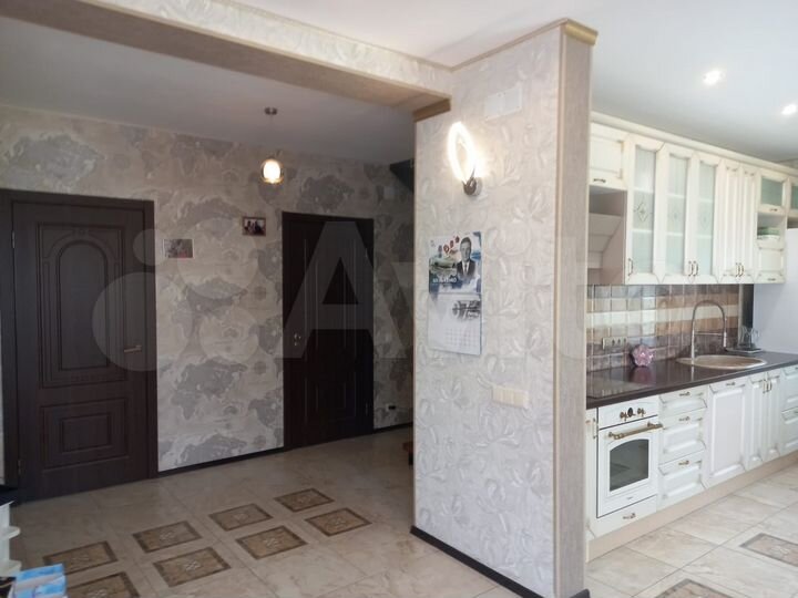 Коттедж 175 м² на участке 8 сот.