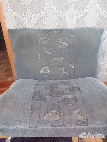 Диван раскладной и кресла