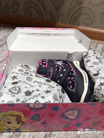 Ботинки для девочки. Дутые сапоги. Зимние