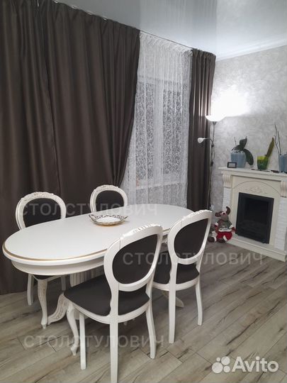 Столы и стулья