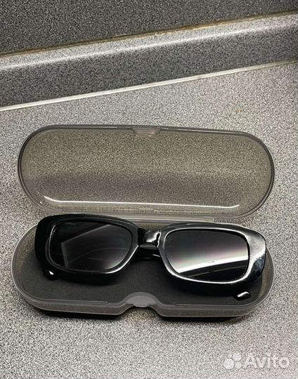 Солнцезащитные очки