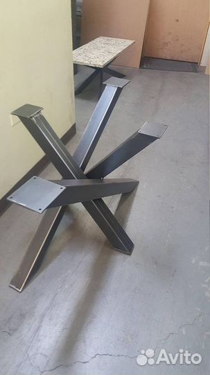 Столы из металла