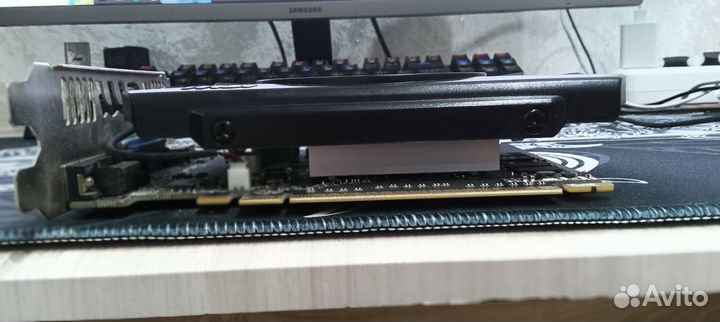 Продам видеокарту MSI GT 740