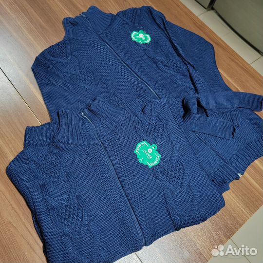 Джемпера для девочек новые