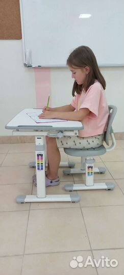 Детский стол и стул растущая парта