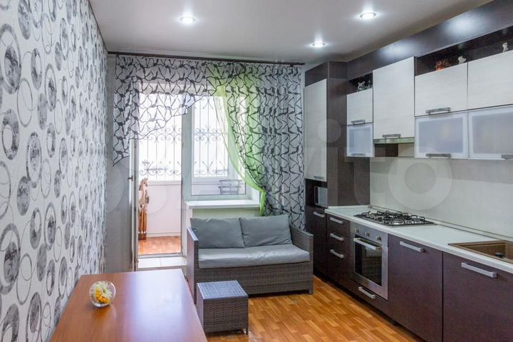 4-к. квартира, 107 м², 4/9 эт.