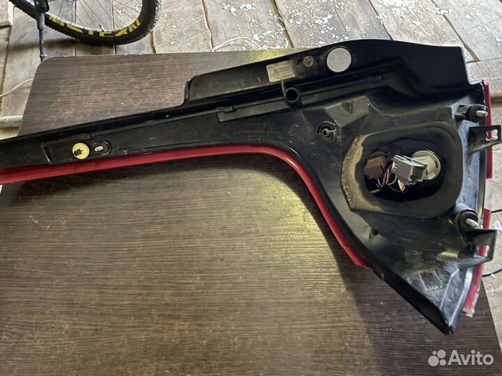 Фонарь задний volvo xc60 первое поколение