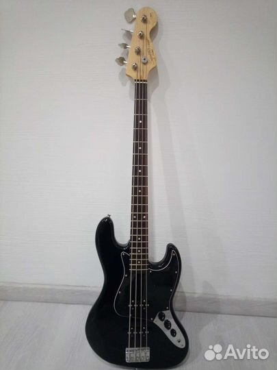 Бас гитара Squier by Fender Affinity Jazz Bass