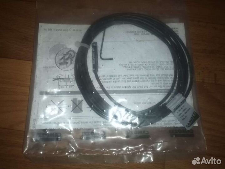 Магнитный датчик положения CSH-223-2 Camozzi