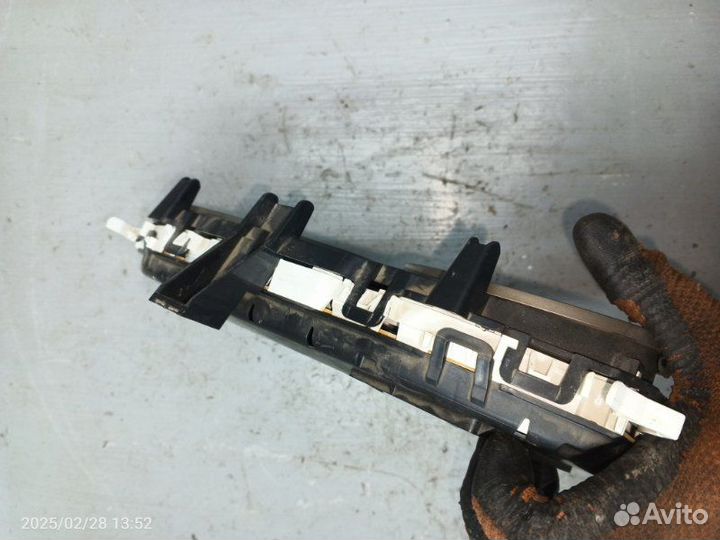 Панель приборов Renault Megane K4M 2008