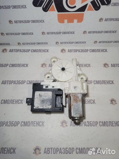 Моторчик стеклоподъемника Volvo S40 I рестайлинг