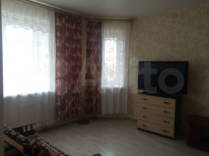 1-к. квартира, 39 м², 8/8 эт.