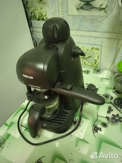 Кофеварка рожковая Dexp