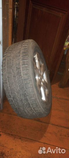 Dunlop SP Winter Ice 01 225/65 R17