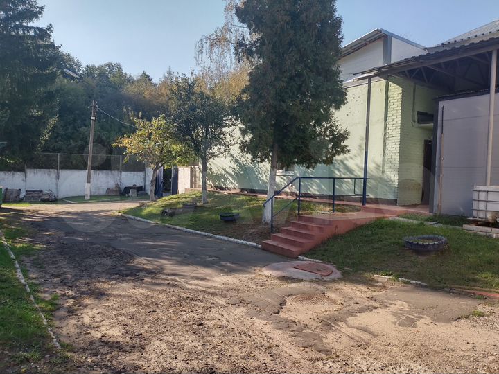Административно производственное здание 931.6 м²