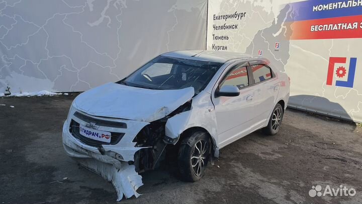 Стекло двери задней правой Chevrolet Cobalt (T250) 94732161