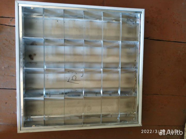 Светильник потолочный встраиваемый