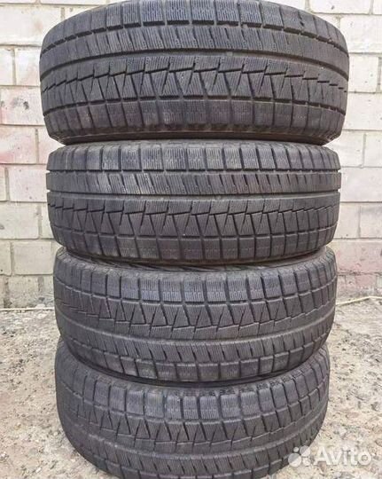 Bridgestone Blizzak Revo GZ 205/55 R17 95W