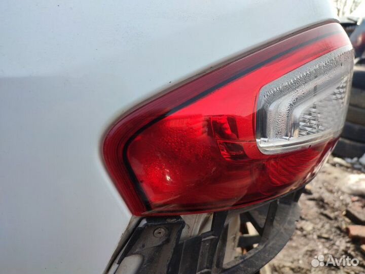 Фонарь задний левый Ford Mondeo 4 2.0 aobc 2012