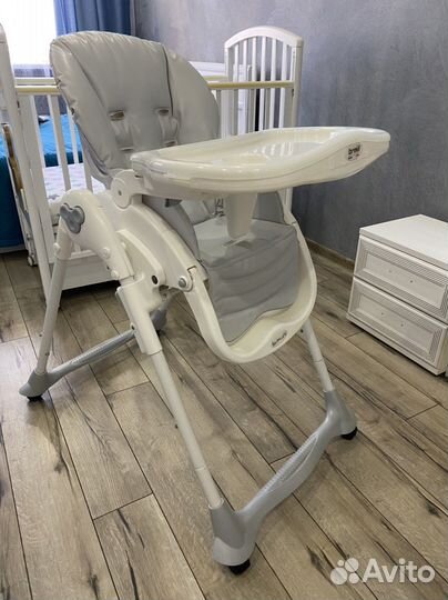 Стульчик- шезлонг для кормления brevi